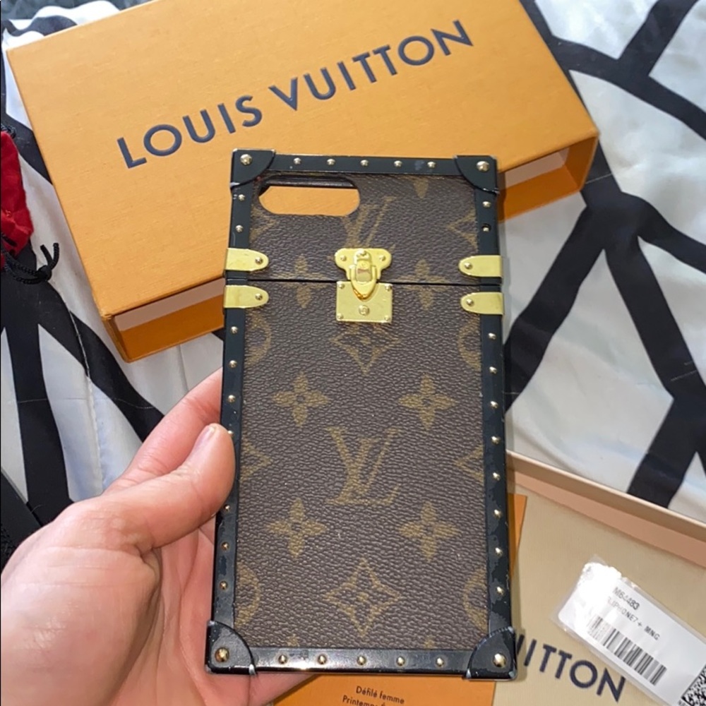 LOUIS VUITTON I phone 7 plus trunk case AUTHENTIC